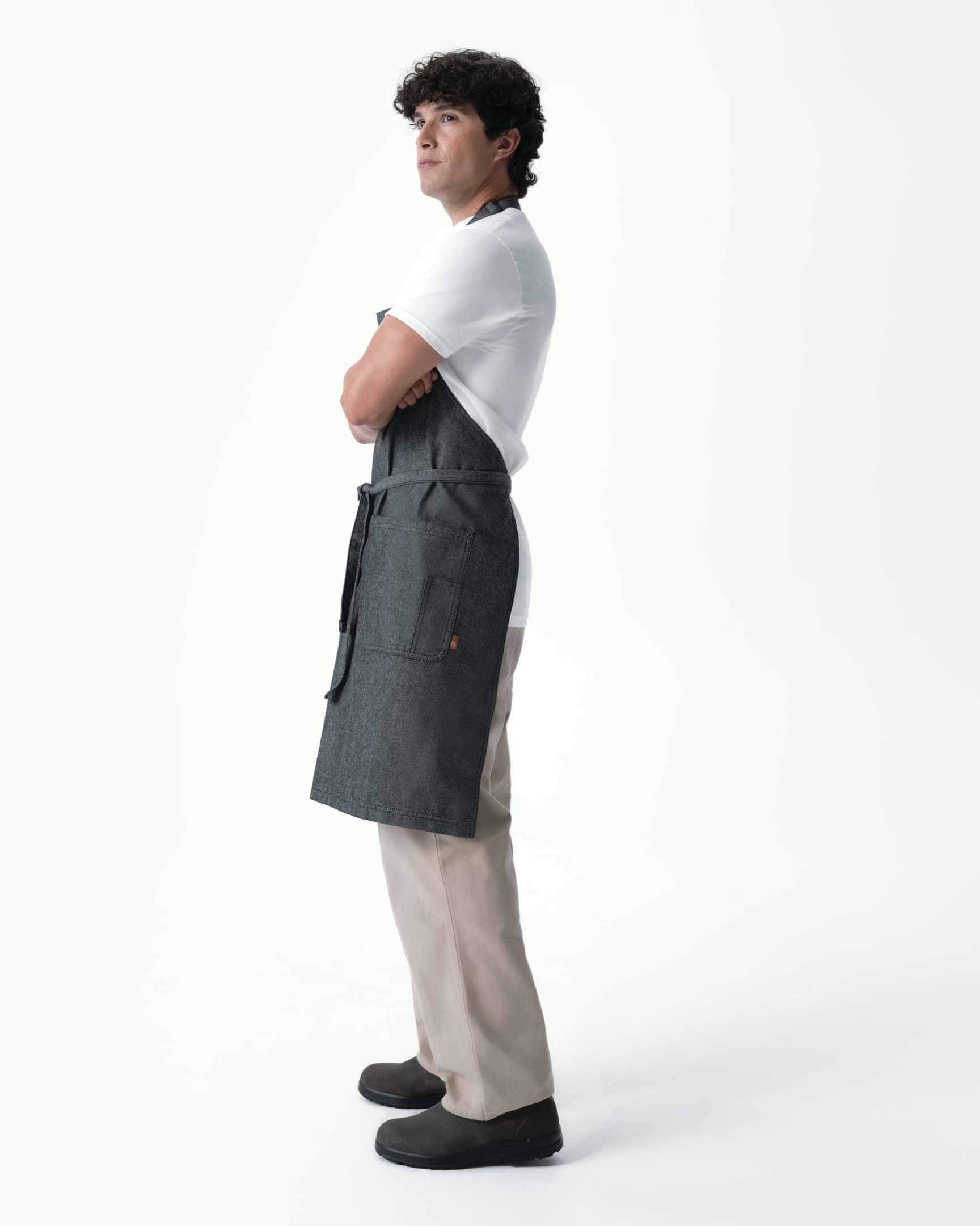 ユーティリティ 綿100% オックスフォード ブラック ナチュラル 《レギュラー》 胸当て エプロン｜Chef Works Japan