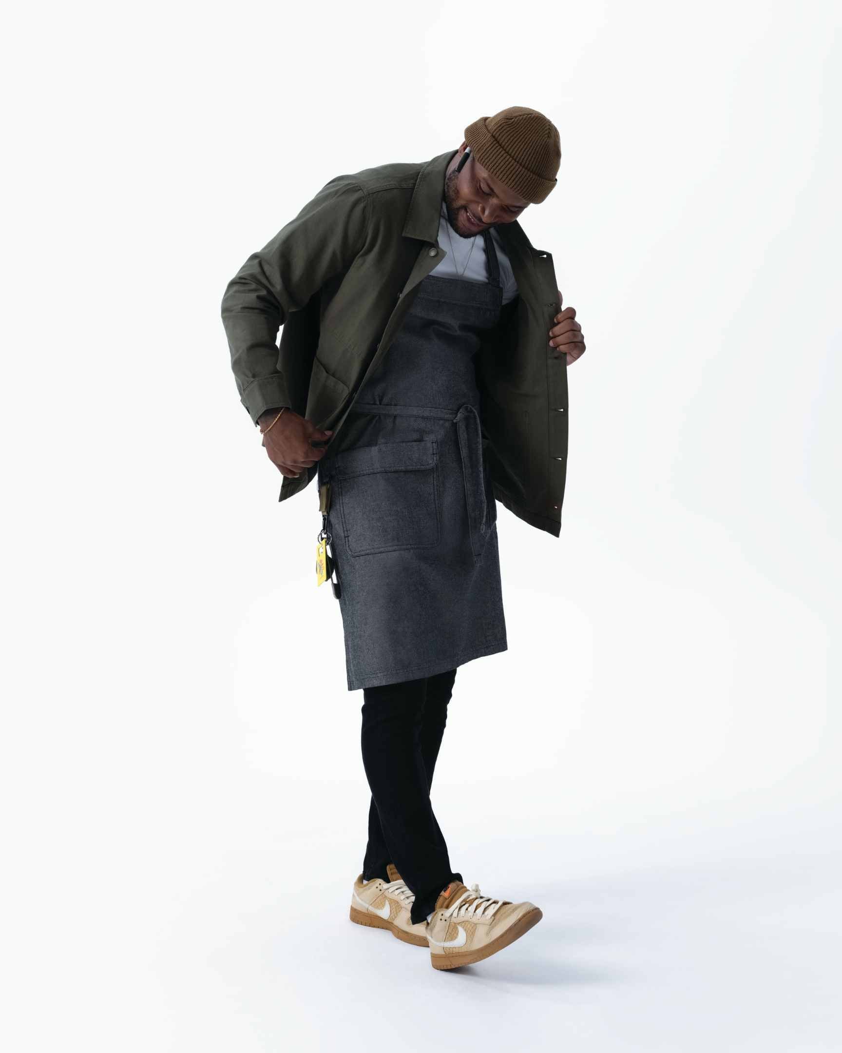 ユーティリティ 綿100% オックスフォード ブラック ナチュラル 《レギュラー》 胸当て エプロン｜Chef Works Japan