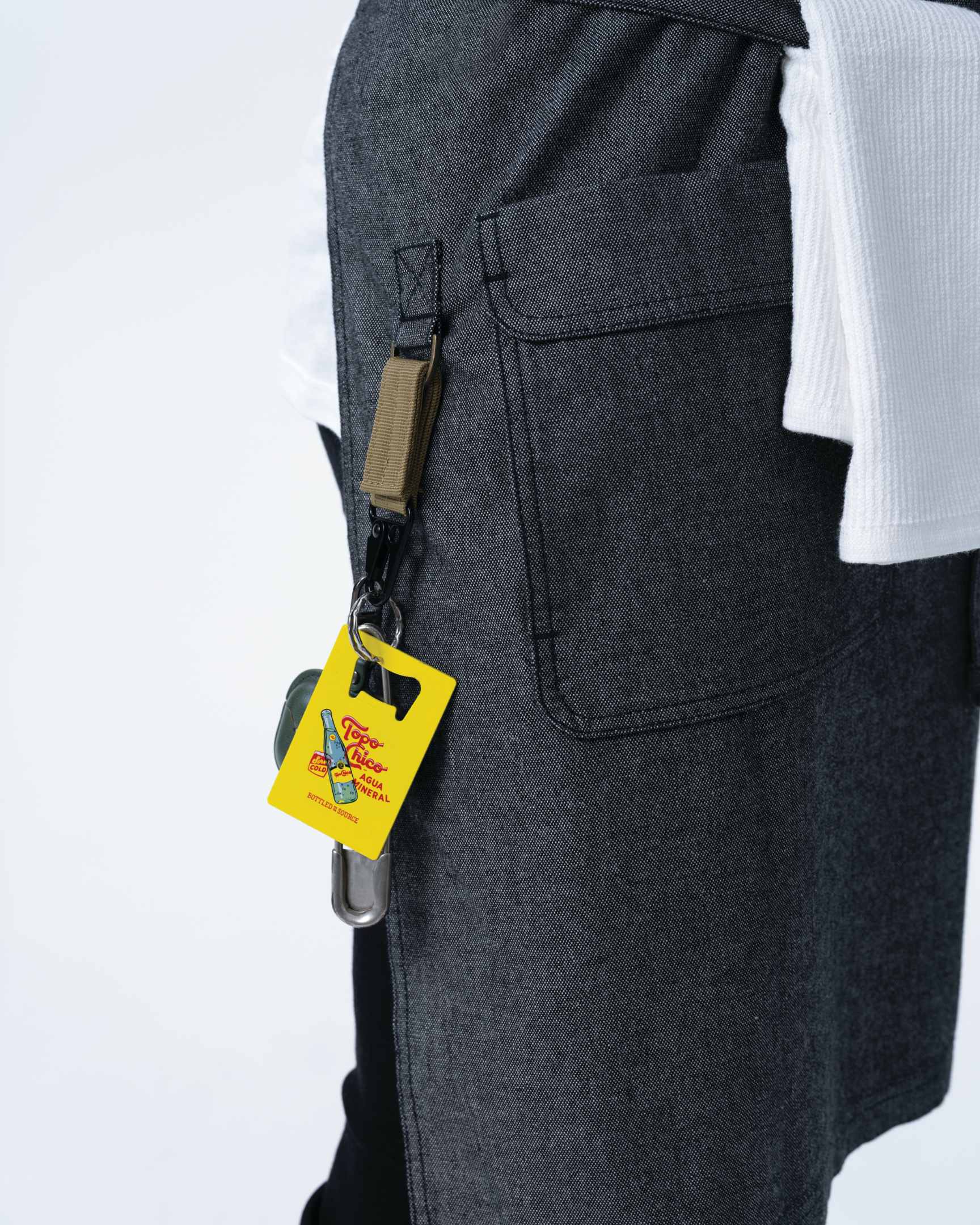 ユーティリティ 綿100% オックスフォード ブラック ナチュラル 《レギュラー》 胸当て エプロン｜Chef Works Japan