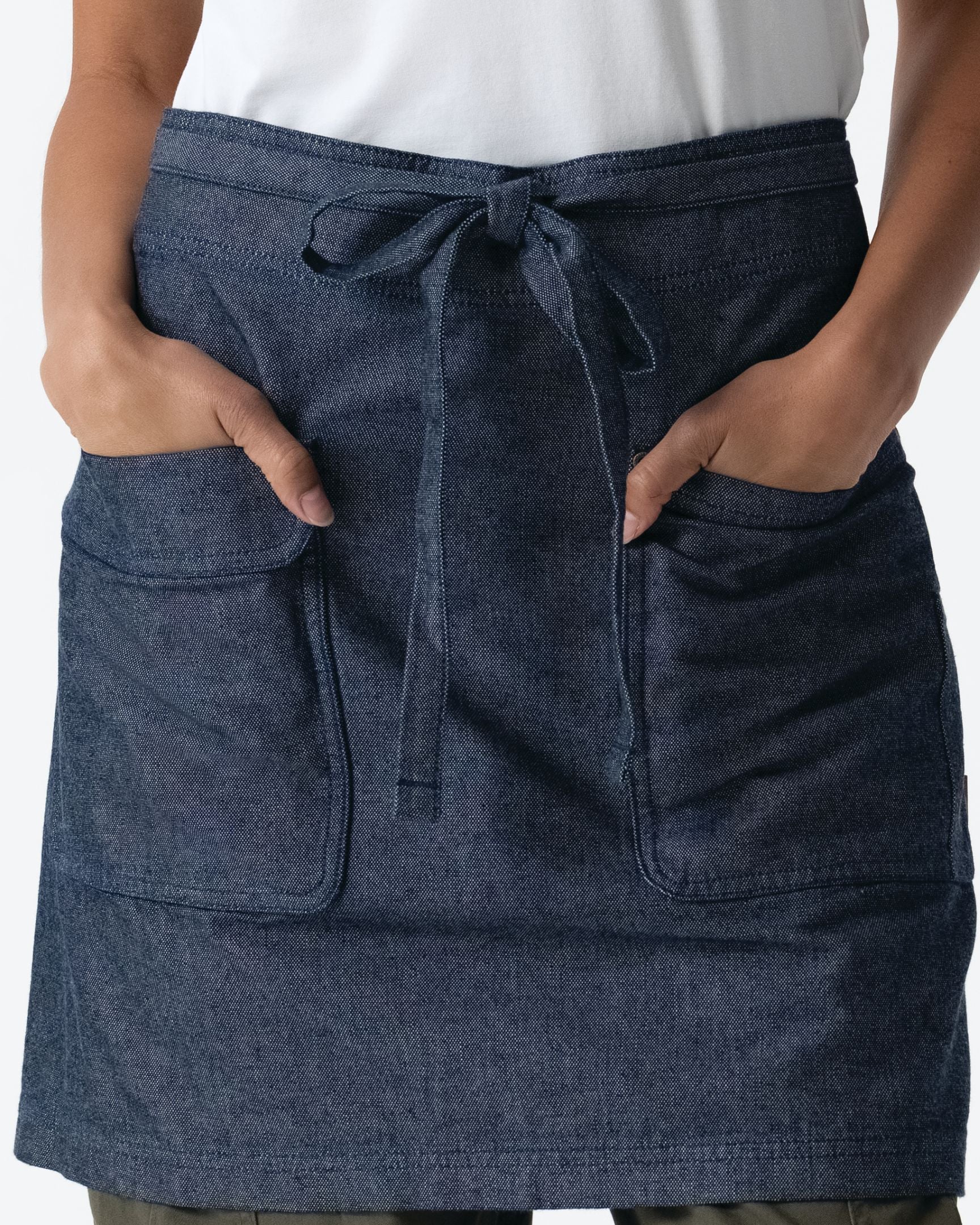 ユーティリティ 綿100% オックスフォード ネイビー ナチュラル ミドル サロン（前掛け） エプロン｜Chef Works Japan