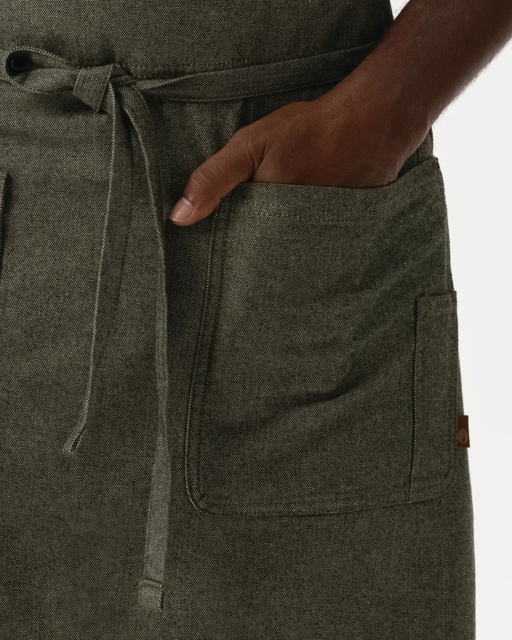 ユーティリティ 綿100% オックスフォード オリーブ ナチュラル ミドル サロン（前掛け） エプロン｜Chef Works Japan